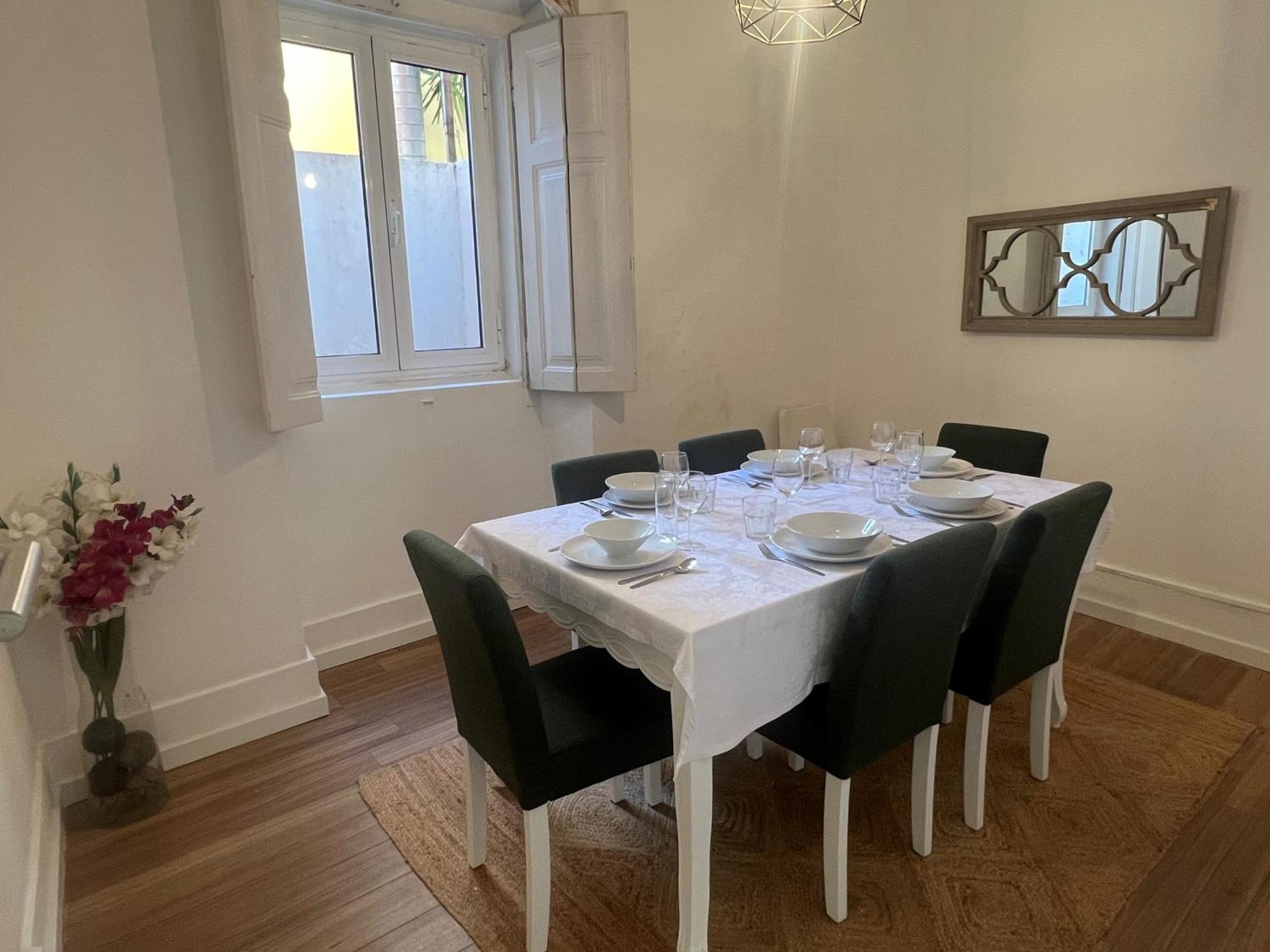 Principe Real - 2 Bedroom Apartment With Terrace Lisbon Luaran gambar